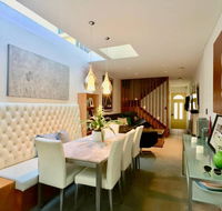 3 Storey Home Close Walk to Fox Studios SCG  City - eAccommodation
