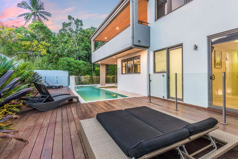 3/23 Murphy Street - Luxury Holiday Villa - eAccommodation 1