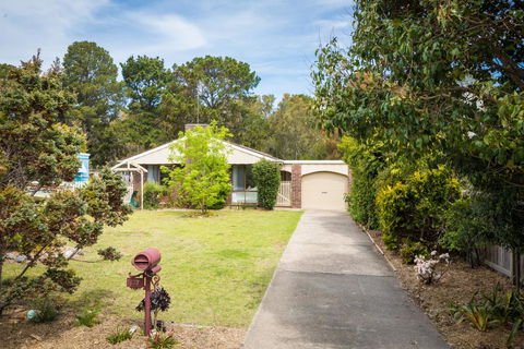 37 Mort Avenue - eAccommodation 1