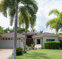 6 Beachside - eAccommodation