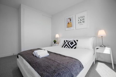 61, Boutique One-bedroom, Boxhill Central, Mall - eAccommodation 3