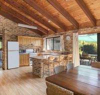 75 River Rd - Tabourie Hideaway - eAccommodation