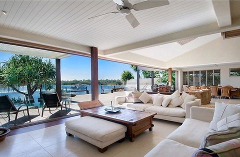 78 Noosa Parade - eAccommodation 3