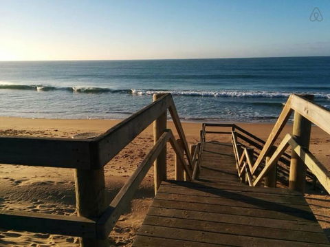 90 Mile Beach Escape - eAccommodation 1