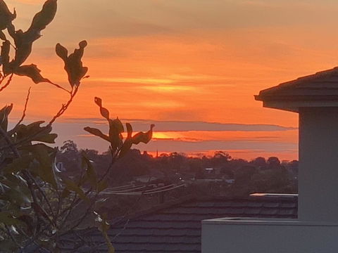 A Cozy 3BRM House At Doncaster - eAccommodation 2