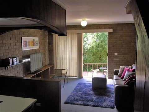 A Furnished Townhouse In Goulburn - eAccommodation 0