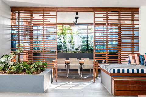 A PERFECT STAY - Adam + Eve - 2 Bedroom Luxury Apartment In Eve Tower - eAccommodation 2