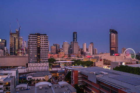 A PERFECT STAY - Adam + Eve - 2 Bedroom Luxury Apartment In Eve Tower - eAccommodation 1