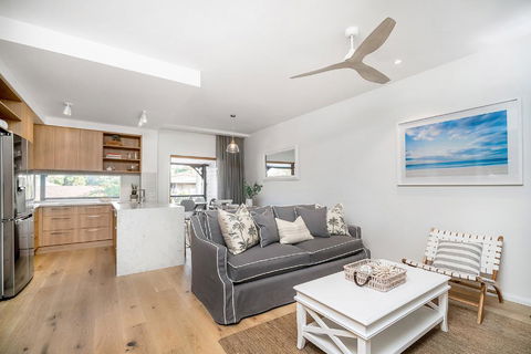 A PERFECT STAY - Luxe & Bloom - eAccommodation 0