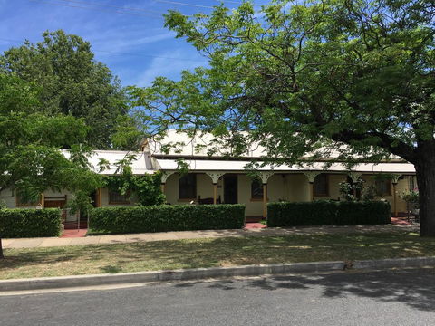 A Settlers Cottage Accommodation Bathurst CBD - eAccommodation 0