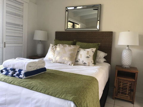 Absolute Beachfront - eAccommodation 2