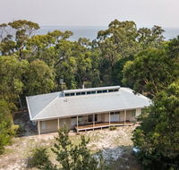 Acacia Lakehouse - The lake at your doorstep - eAccommodation