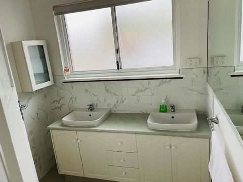 Executive Central Home - eAccommodation 2