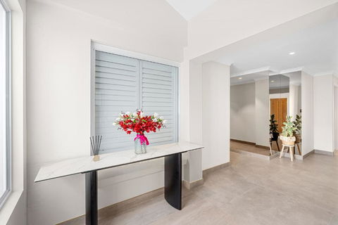 Exquisite Oasis Family Retreat - eAccommodation 2