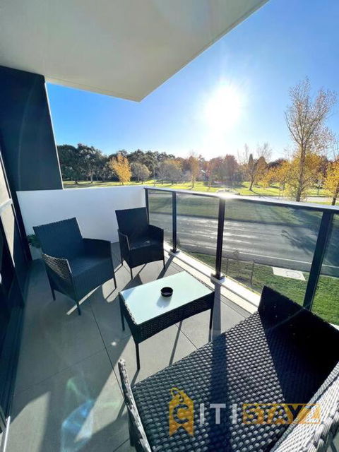 Fab In Phillip - 2bd 2bth Apt - Close To CBR Hospital - eAccommodation 3