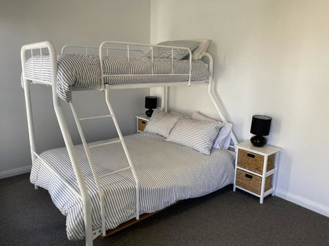 FAIR11W - Fairlight House - eAccommodation 4