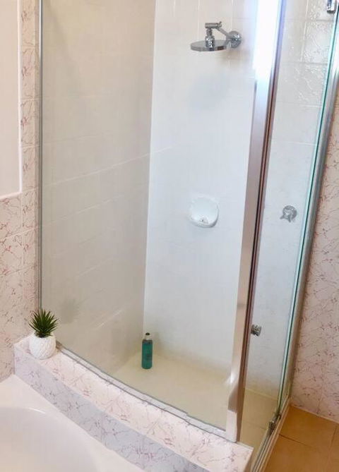 FERNLY BFast, WiFi Nflx AC Walk2Pizza Liquor Deli, - eAccommodation 3