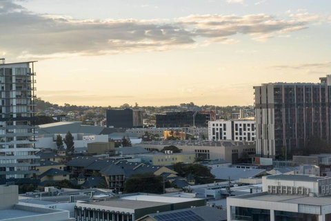 FV Peppers 2BR 2BA W Parking, Shared Spa, Gym, Pool - eAccommodation 4