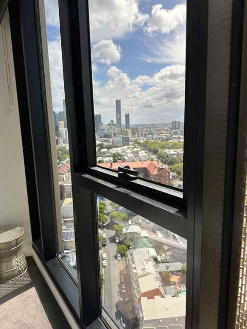 FV Peppers 1 Bedroom Apartment - eAccommodation 3