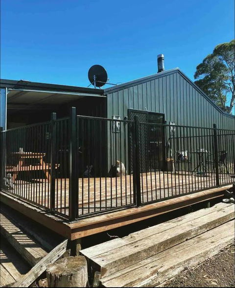 Great Lakes Wilderness Three Bedroom Home - eAccommodation 3