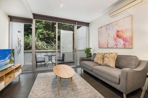 Ground Floor Terrace Unit Near Edinburgh Gardens - eAccommodation 3