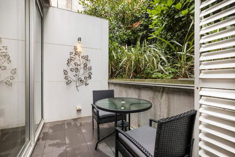 Ground Floor Terrace Unit Near Edinburgh Gardens - eAccommodation 4