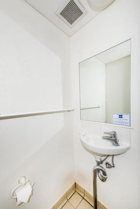 Imperial Motel Windsor - eAccommodation 3