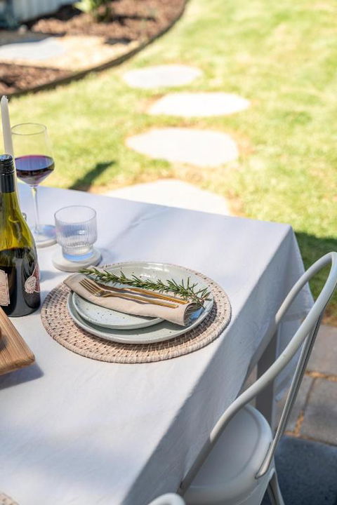 ILUKA Luxe Accommodation, Relaxed Coastal Vibe - eAccommodation 3