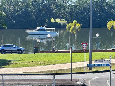 Innisfail Riverfront Motel - eAccommodation 1