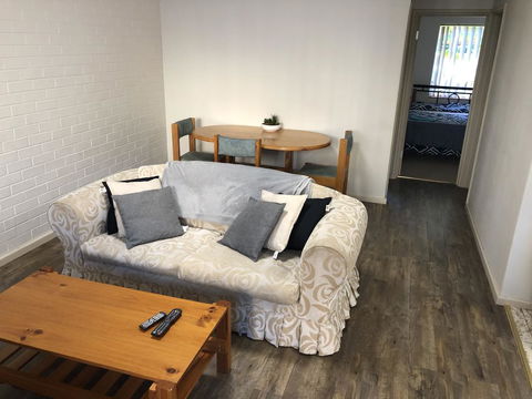 Affordable Comfortable Inglewood Apartment+Pool - eAccommodation 2