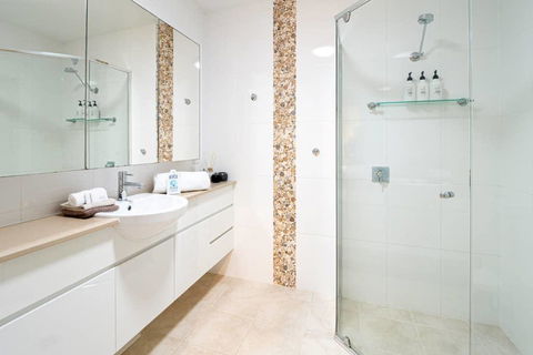 Ait Shona - Happy Place. Apt 10 Haven On The Park - eAccommodation 2