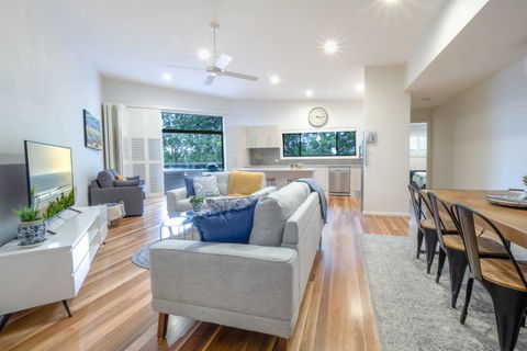 Ait Shona - Happy Place. Apt 10 Haven On The Park - eAccommodation 0