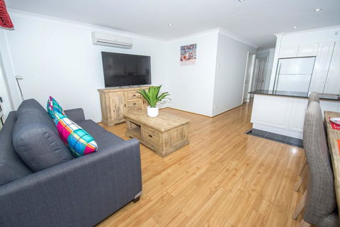 Ajax Avenue 2/35 - Nelson Bay - eAccommodation 3