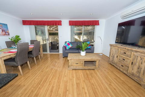 Ajax Avenue 2/35 - Nelson Bay - eAccommodation 2