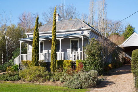 Albion - eAccommodation 0