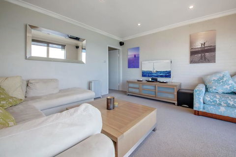 Alcheringa Unit 3 & 4, 32 Sandy Point Road - eAccommodation 2