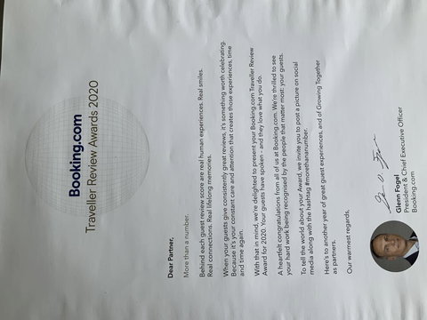 Alex Beach Resort Unit 305 - eAccommodation 1