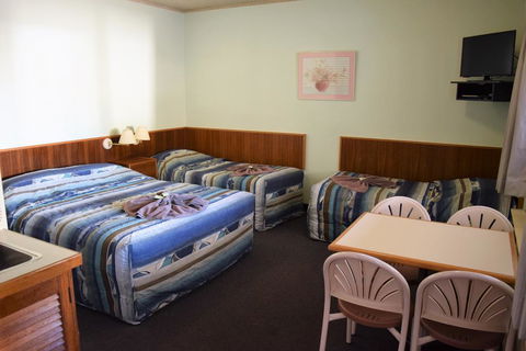Alkira Motel - eAccommodation 2