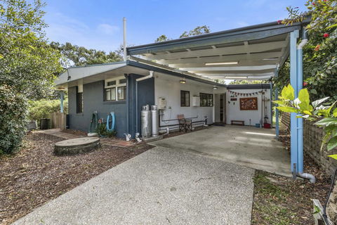 Allamanda Cottage - eAccommodation 0