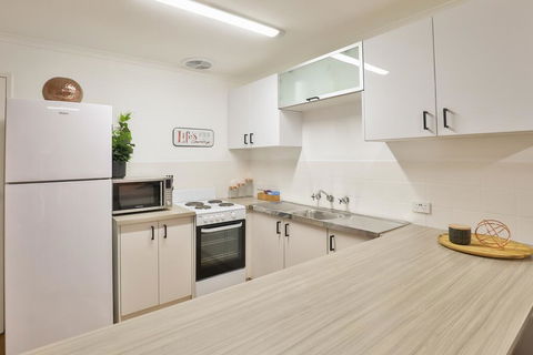 Allure Apartments - Central - eAccommodation 1