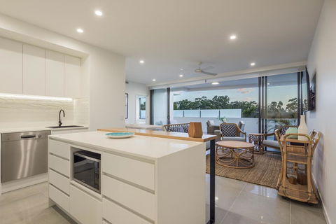 Allure Mooloolaba - eAccommodation 0