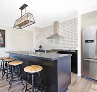 Alpine Knights Stylish Luxury - eAccommodation