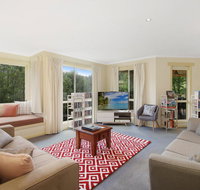 Alpine Vista - Short walk to town centre - eAccommodation