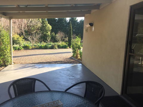 Altona Garden Retreat - eAccommodation 1