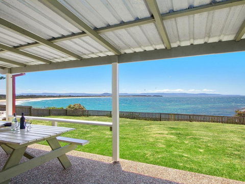 Amazing Aspects - Perched Above Tilbury Cove - eAccommodation 0