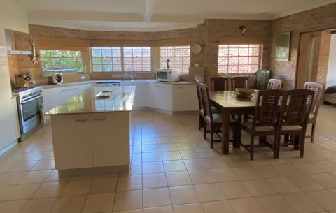 Amazing Beach House - eAccommodation 1