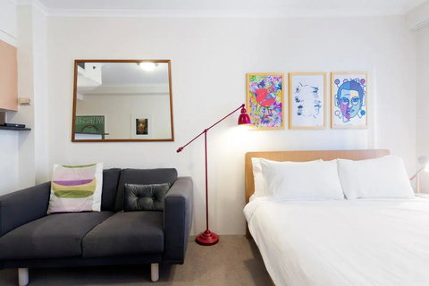Amazing Studio With Pool In Central Sydney - eAccommodation 0