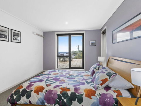 APARTMENT 10 PACIFIC APARTMENTS - FREE WIFI! - eAccommodation 3