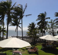 Apartment in Dolphin Heads Resort - eAccommodation