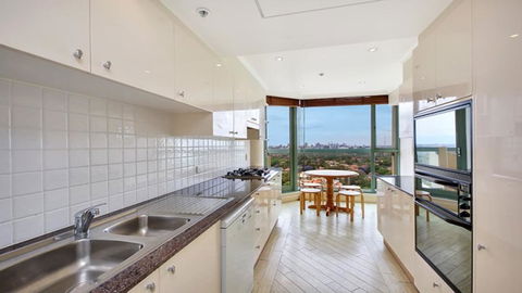 Apartment In The Heart Of Chatswood - eAccommodation 1